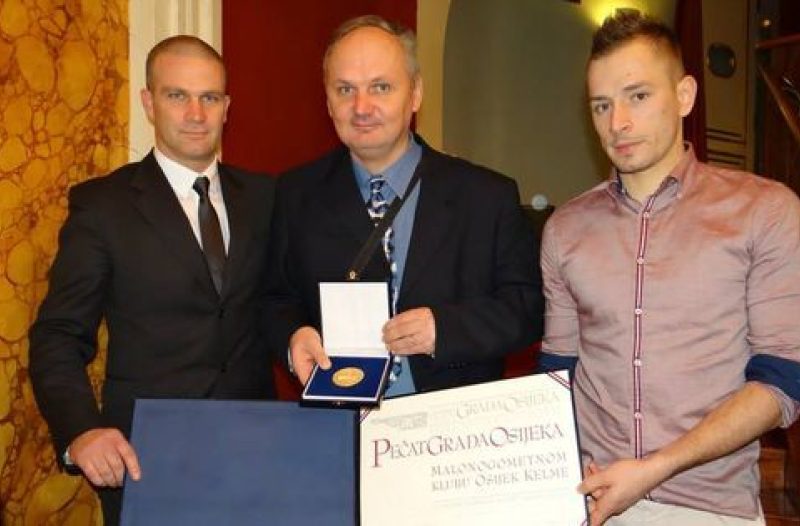 Osijek - osijek-cro.com - MNK OSIJEK KELME DOBIO PEČAT GRADA OSIJEKA